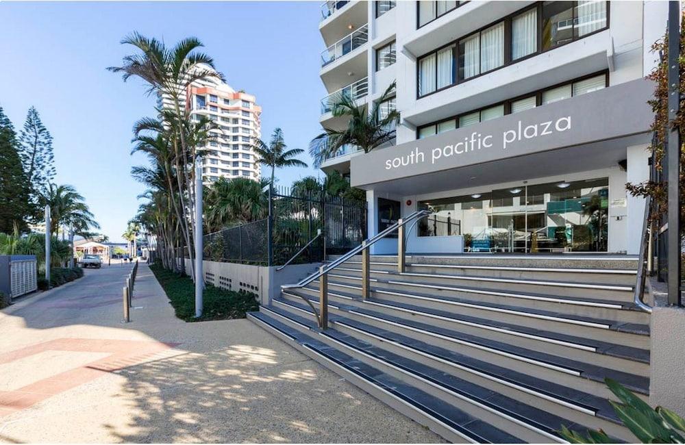 Апарт готель South Pacific Plaza - Official Бродбіч Екстер'єр фото